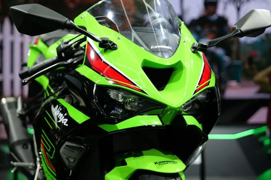 Ninja ZX-6R重磅发布，售价109800元，解锁中量级仿赛新标杆