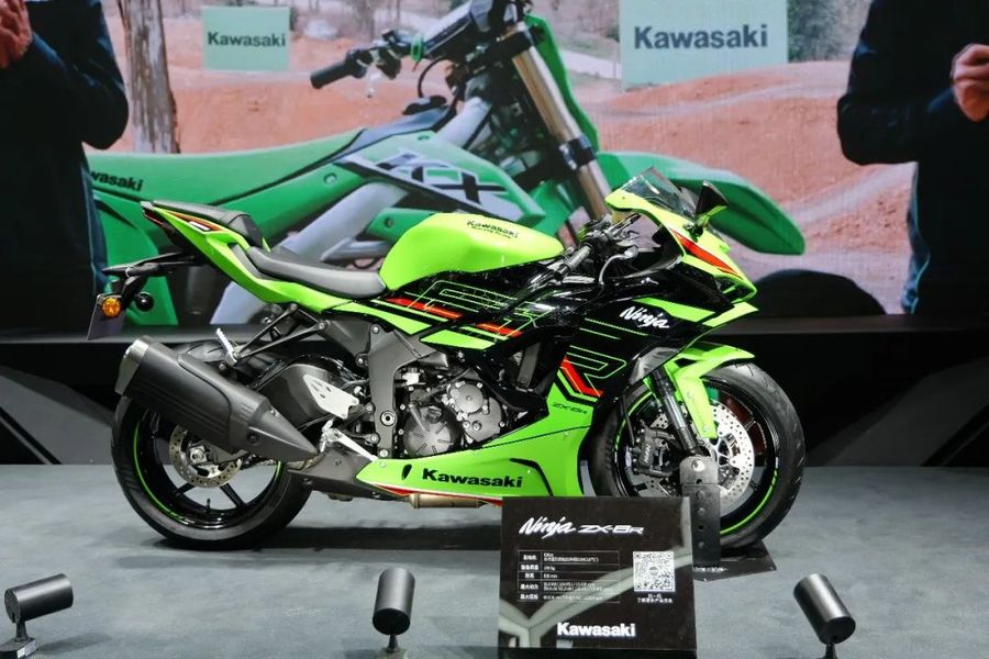 Ninja ZX-6R重磅发布，售价109800元，解锁中量级仿赛新标杆